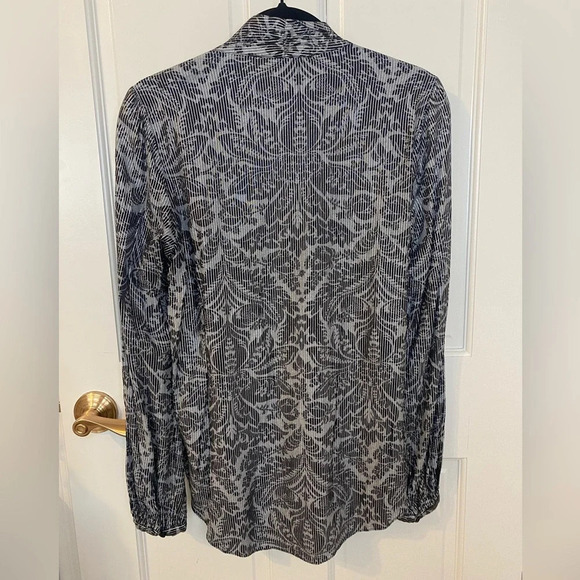Michael Kors Metallic Silver Black Gray Pattern Blouse V Neck Top Work W… - Picture 6 of 10